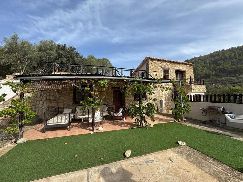 Auberge à vendre dans Castell de Castells, Alicante