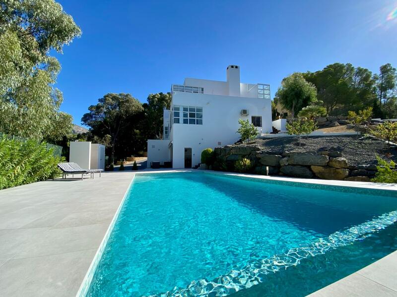 Villa en venta en Altea, Alicante