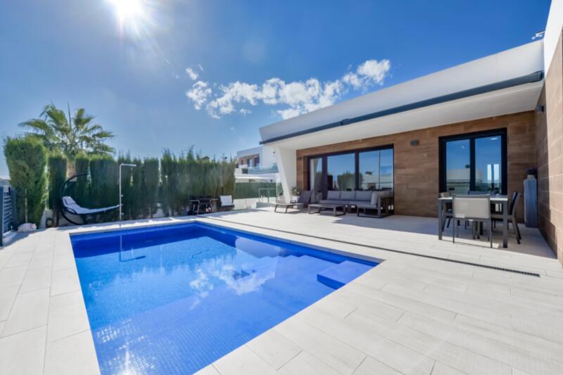 Villa for sale in Finestrat, Alicante