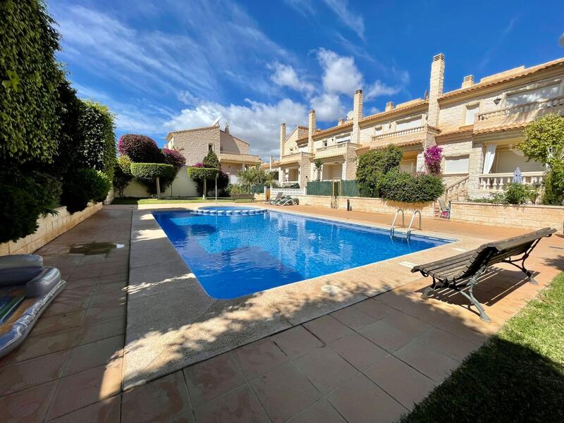 5 Cuarto Villa en venta