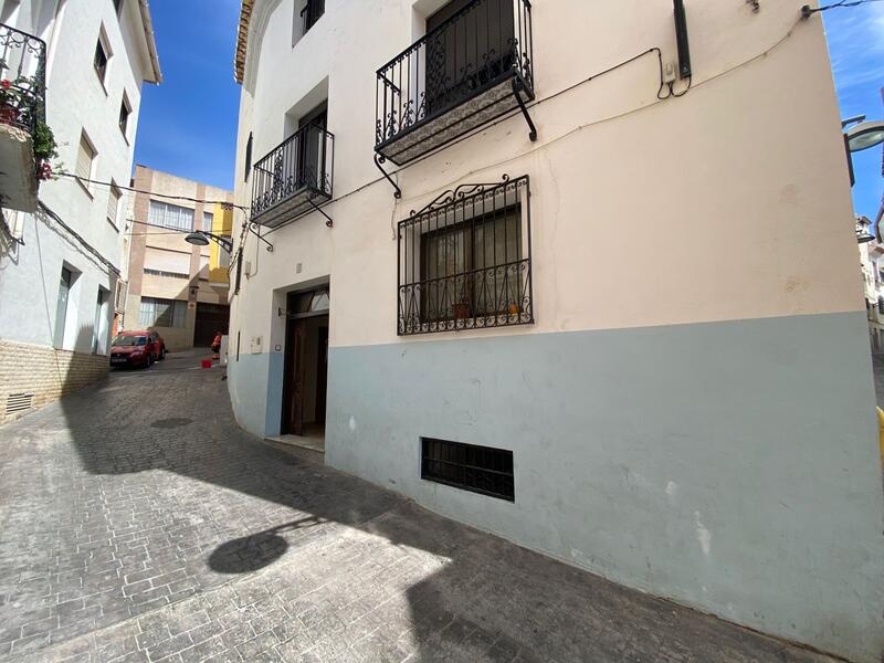 Maison de Ville à vendre dans Callosa D En Sarrià, Alicante