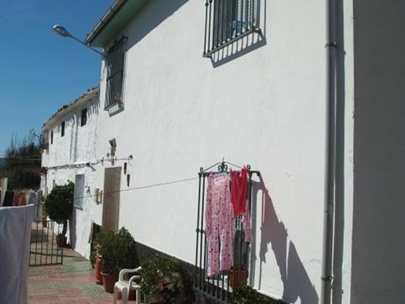 Landsted til salg i Mures, Jaén