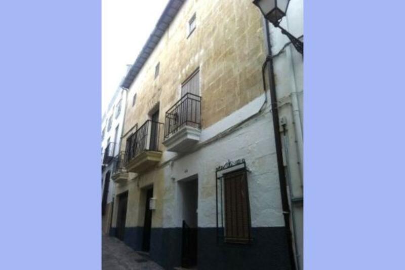 Townhouse for sale in Alcala la Real, Jaén