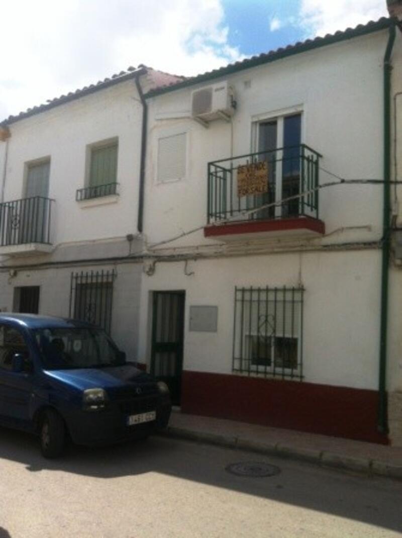 Townhouse for sale in Monte Lope Alvarez, Jaén