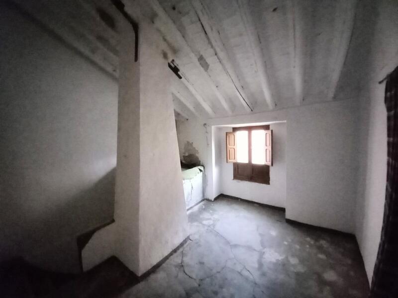 4 Schlafzimmer Landhaus zu verkaufen