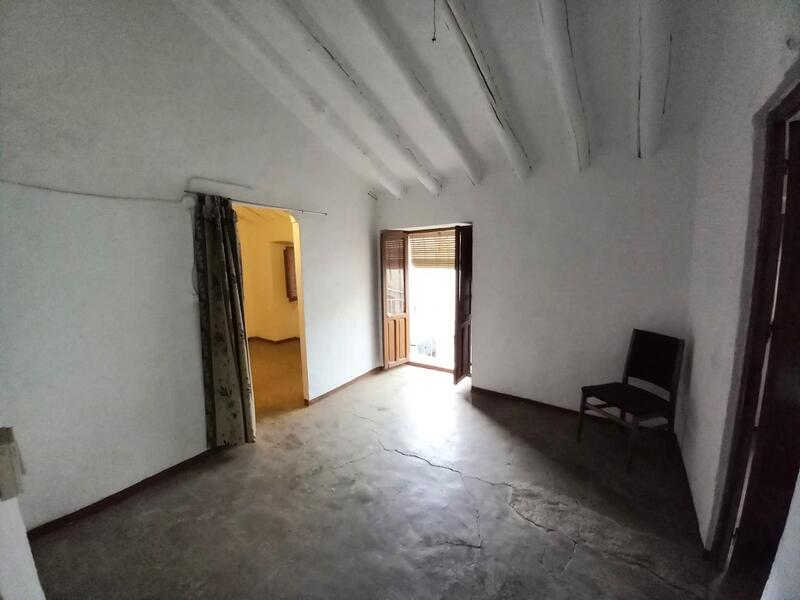 4 Schlafzimmer Landhaus zu verkaufen