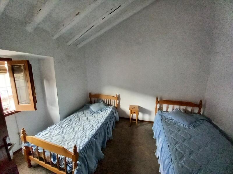 4 Schlafzimmer Landhaus zu verkaufen