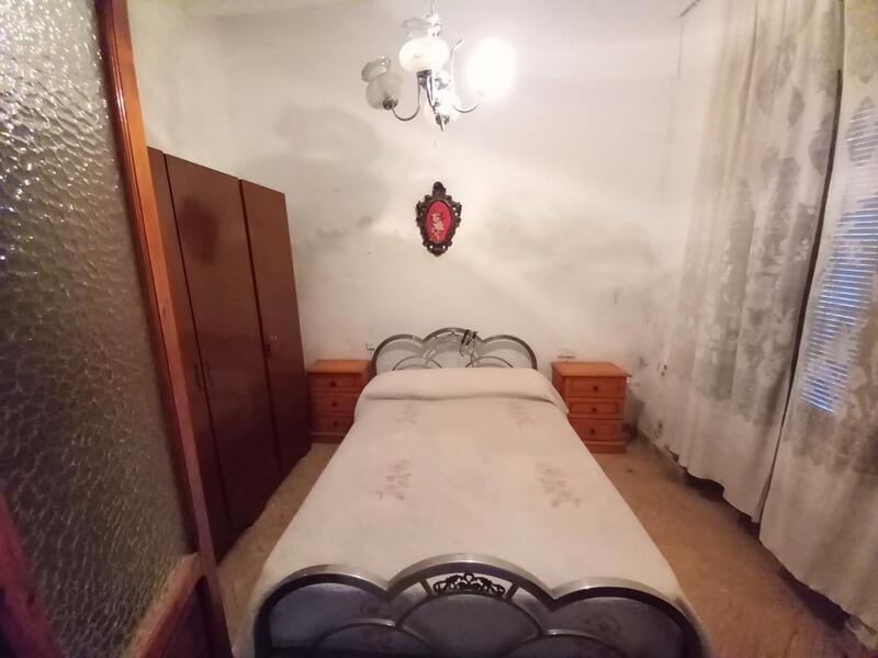 4 Schlafzimmer Landhaus zu verkaufen