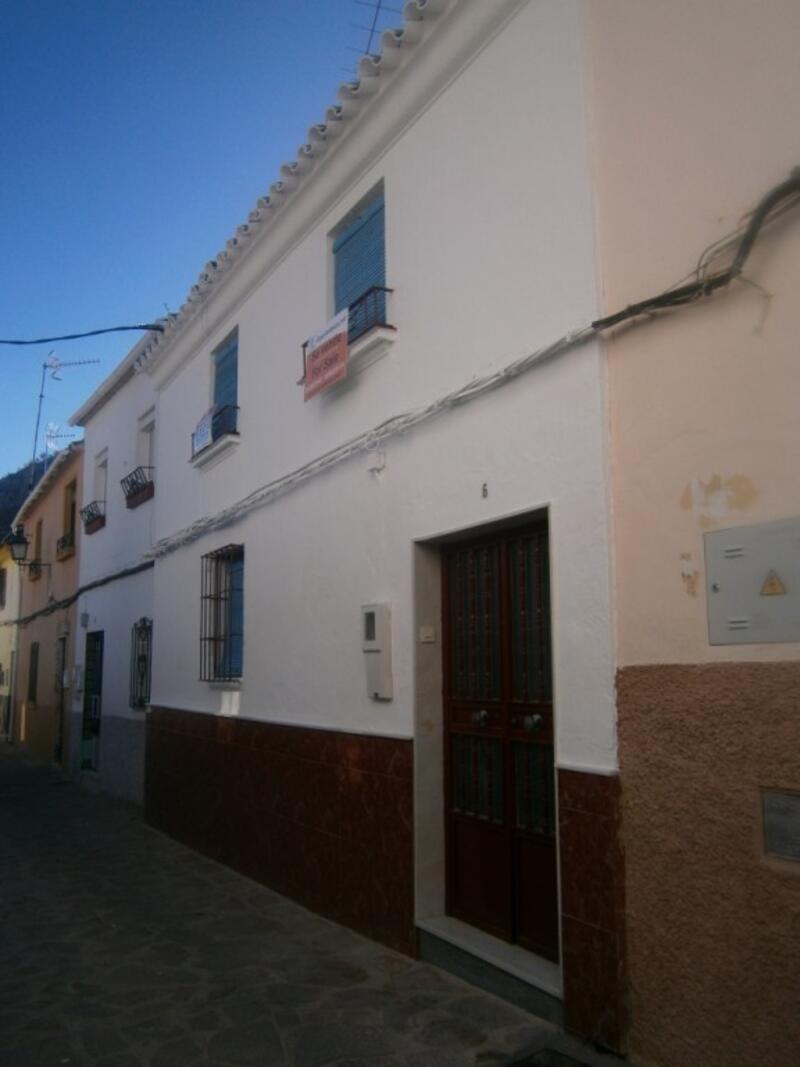 Gezinswoning Te koop in Martos, Jaén