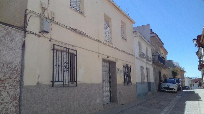 Byhus til salg i Alcaudete, Jaén