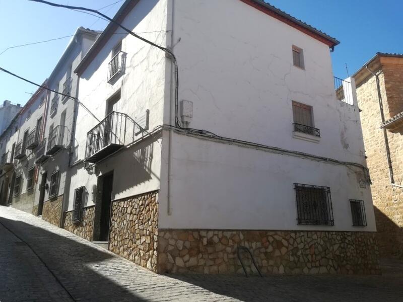 Stadthaus zu verkaufen in Martos, Jaén