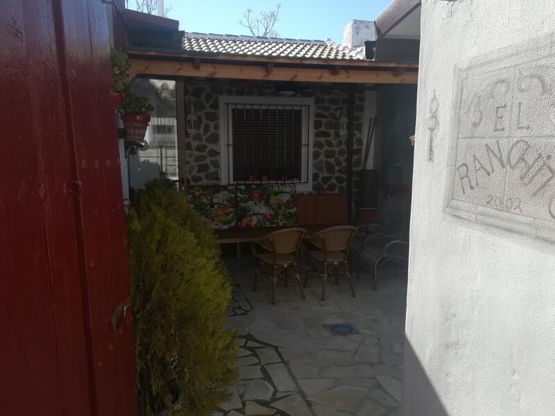 2 спальная комната Деревенский Дом продается