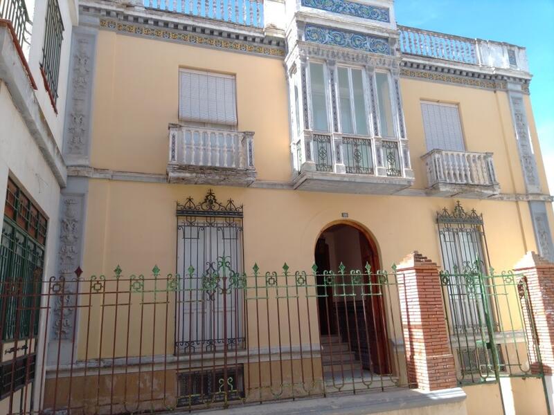 Gezinswoning Te koop in Alcaudete, Jaén