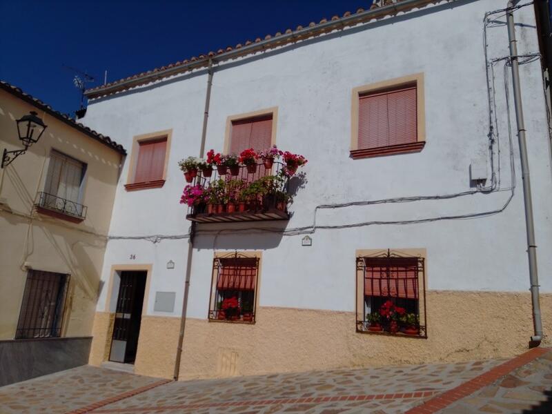 Townhouse for sale in Martos, Jaén