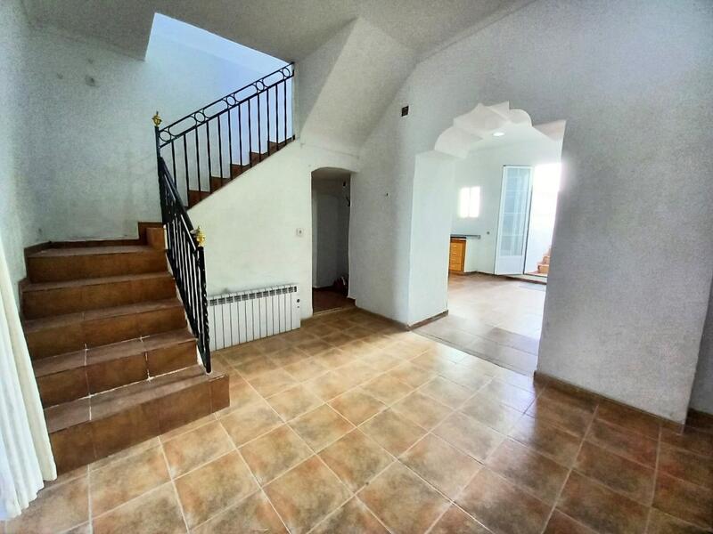 5 Schlafzimmer Landhaus zu verkaufen