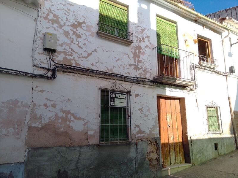 Maison de Ville à vendre dans Castillo de Locubin, Jaén