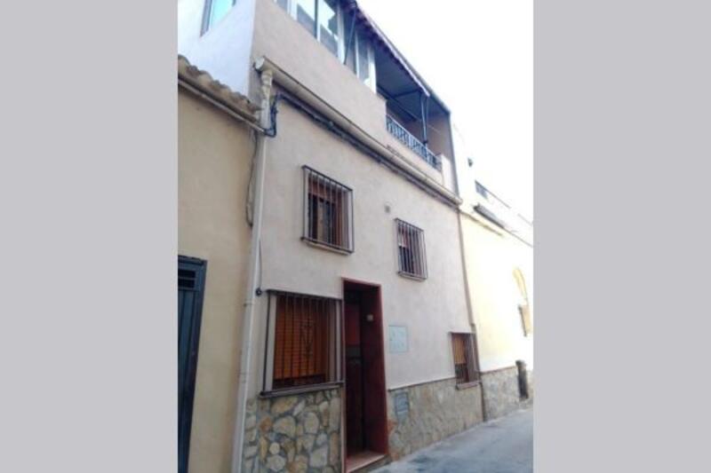 Townhouse for sale in Martos, Jaén