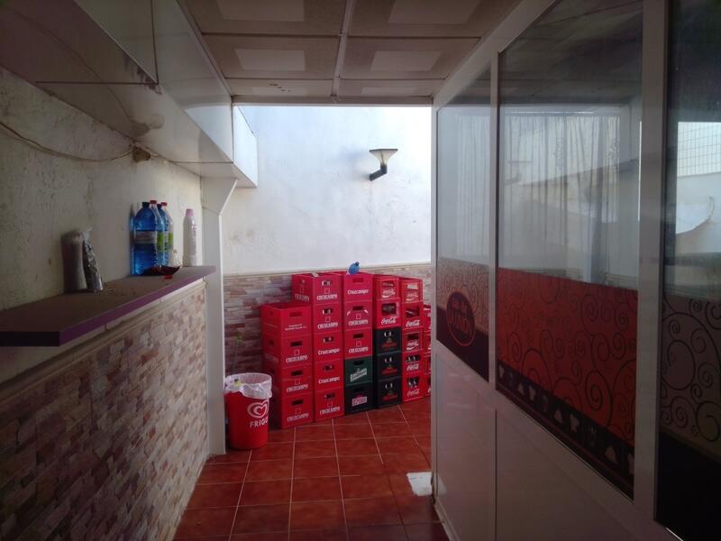 3 Cuarto Local Comercial en venta