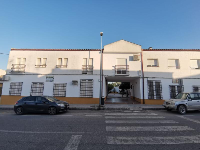 Apartamento en venta en Baena, Córdoba