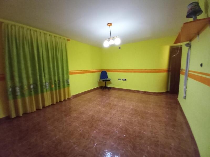 4 Cuarto Adosado en venta