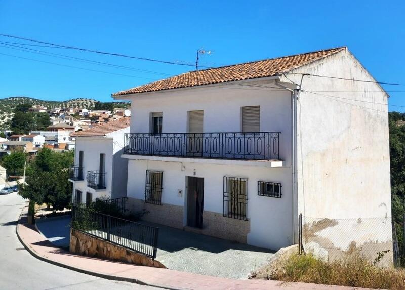 Country House for sale in Noguerones, Jaén