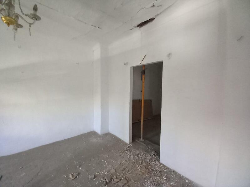 3 bedroom Townhouse for sale
