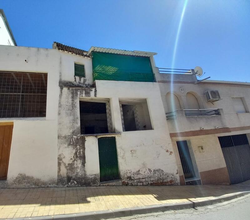 3 bedroom Townhouse for sale