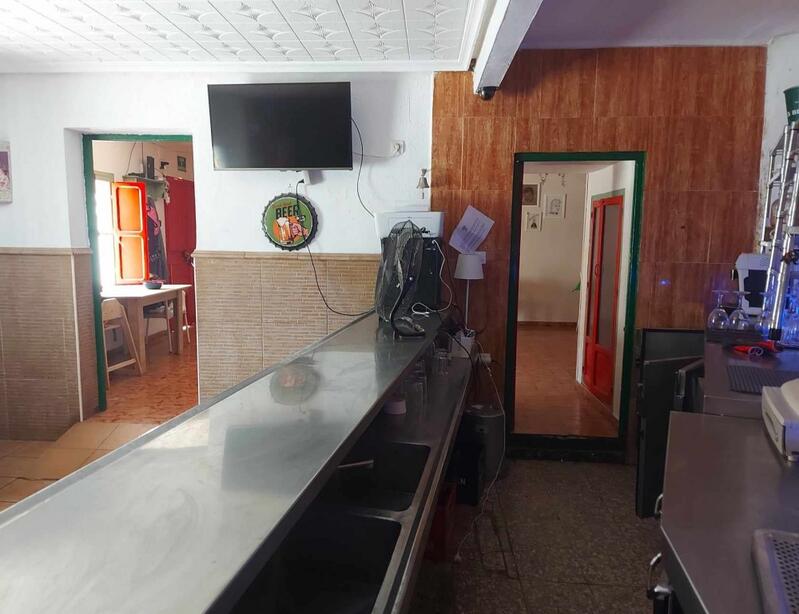 5 bedroom Commercial Property for sale