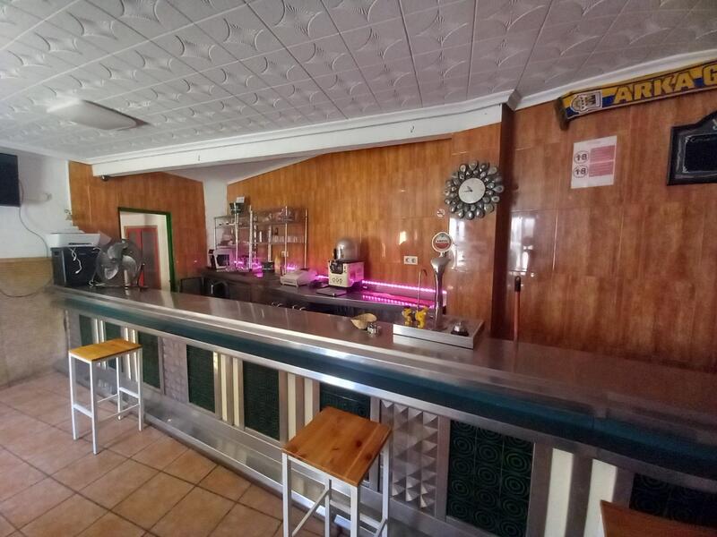 5 bedroom Commercial Property for sale