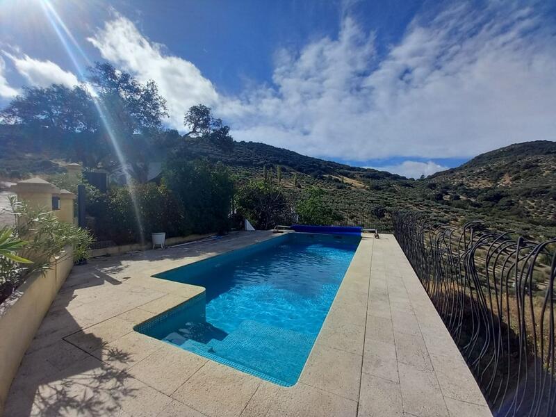 5 Cuarto Casa de Campo en venta