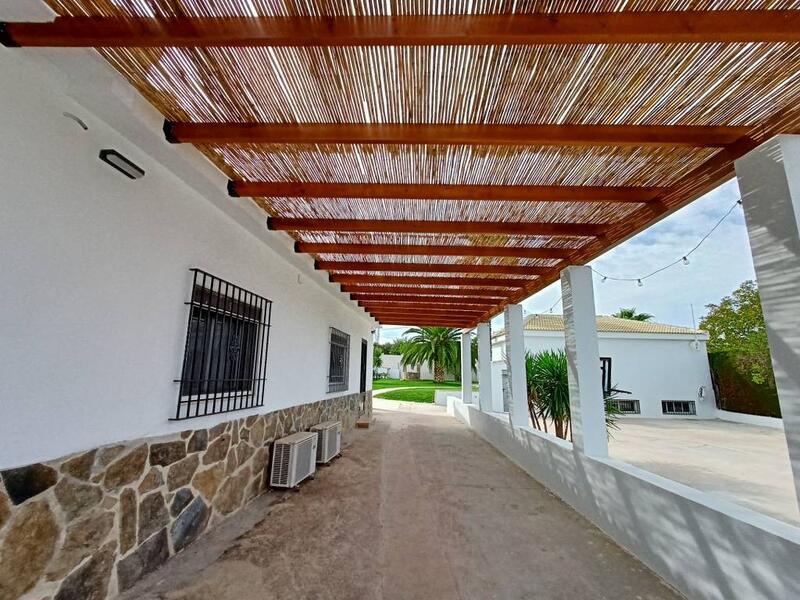 2 chambre Auberge à vendre