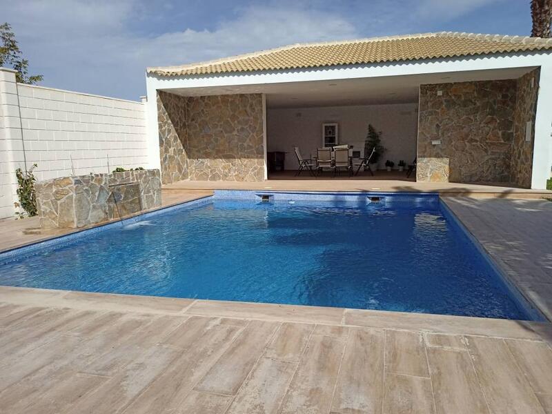 2 chambre Auberge à vendre
