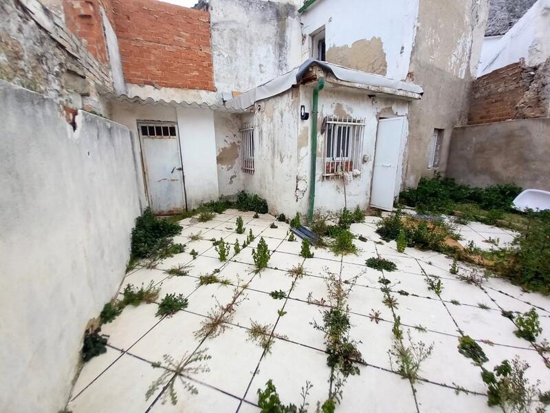 2 bedroom Townhouse for sale