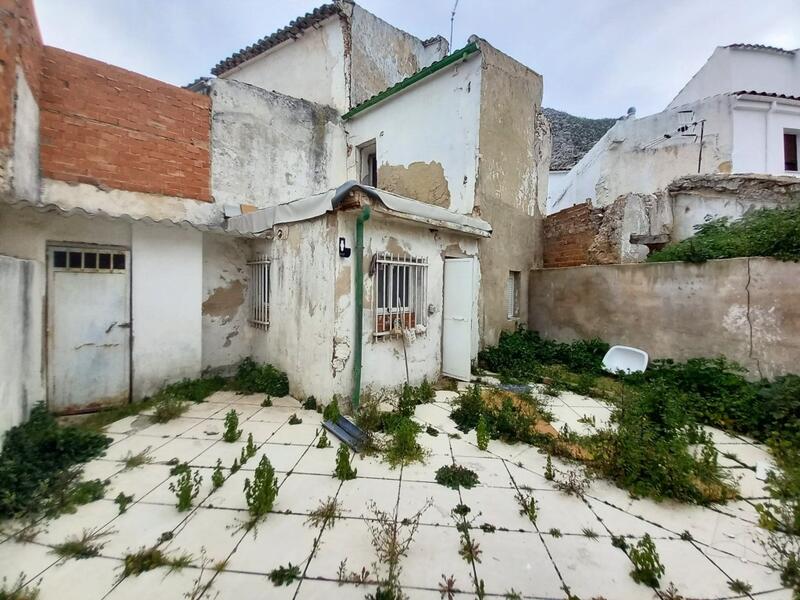 2 bedroom Townhouse for sale