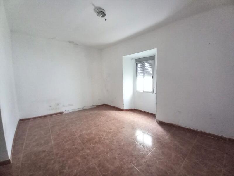 2 bedroom Townhouse for sale