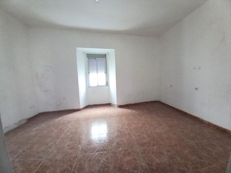 2 bedroom Townhouse for sale