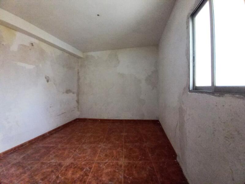 2 bedroom Townhouse for sale