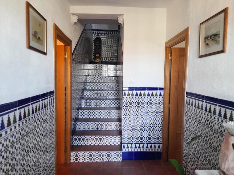 5 Schlafzimmer Landhaus zu verkaufen