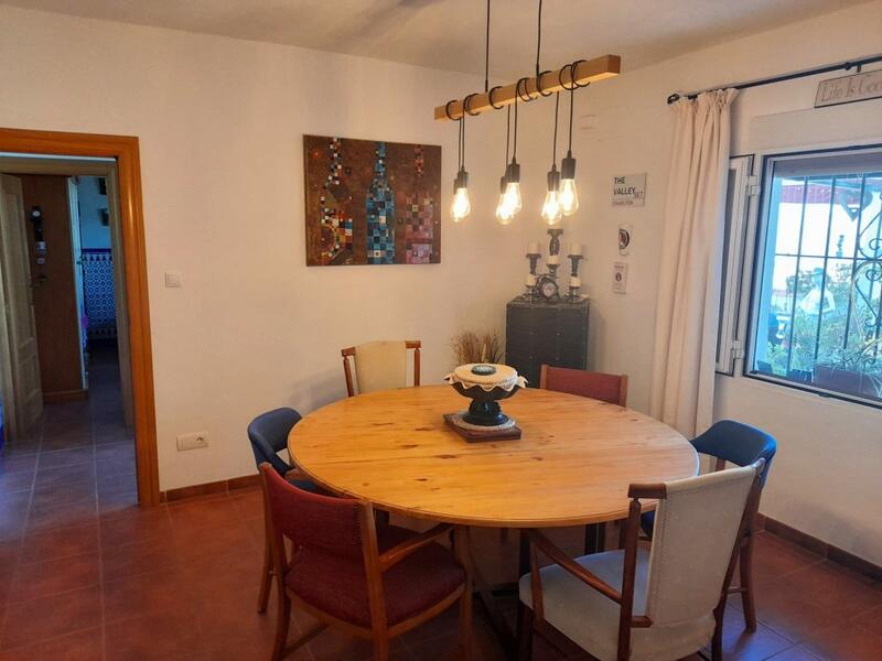 5 Schlafzimmer Landhaus zu verkaufen