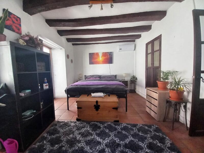 2 bedroom Townhouse for sale