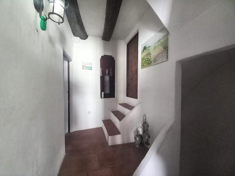 2 bedroom Townhouse for sale