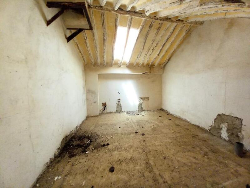 4 Schlafzimmer Landhaus zu verkaufen