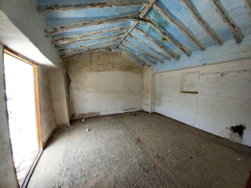 4 Schlafzimmer Landhaus zu verkaufen