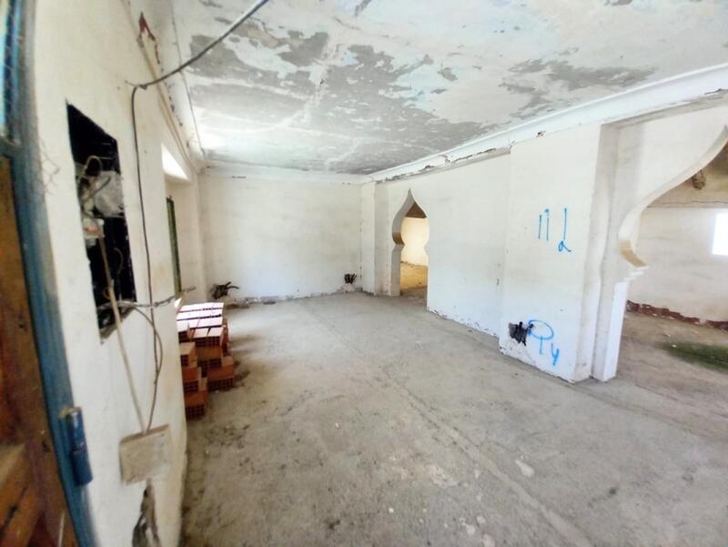 4 Schlafzimmer Landhaus zu verkaufen