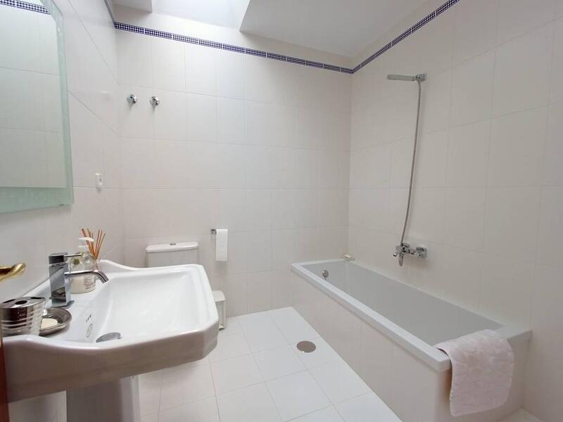 5 bedroom Villa for sale