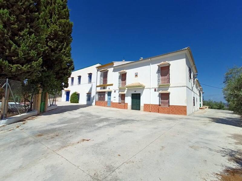 2 bedroom Country House for sale