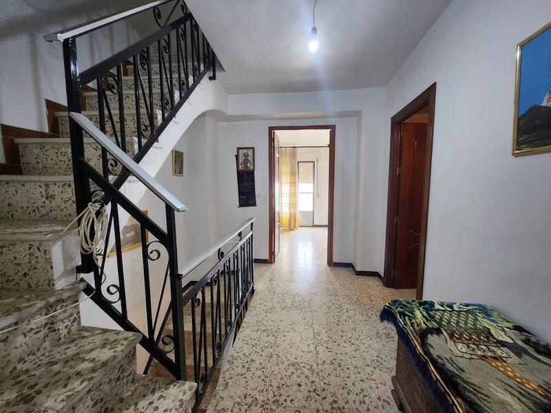 8 Schlafzimmer Stadthaus zu verkaufen