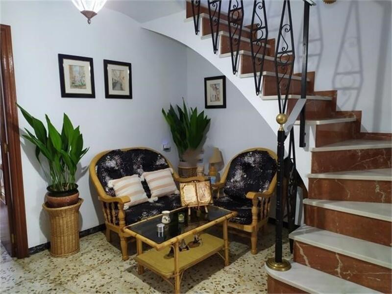 3 Schlafzimmer Stadthaus zu verkaufen