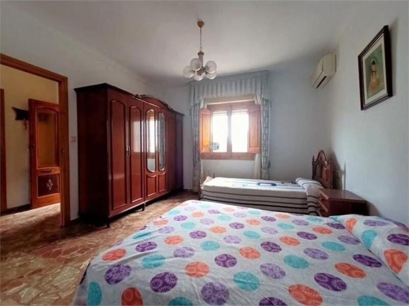 5 Schlafzimmer Stadthaus zu verkaufen