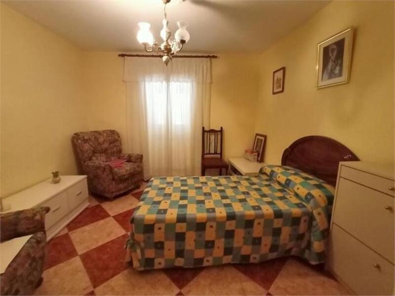 4 Schlafzimmer Stadthaus zu verkaufen